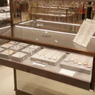 Retail cabinet display lighting